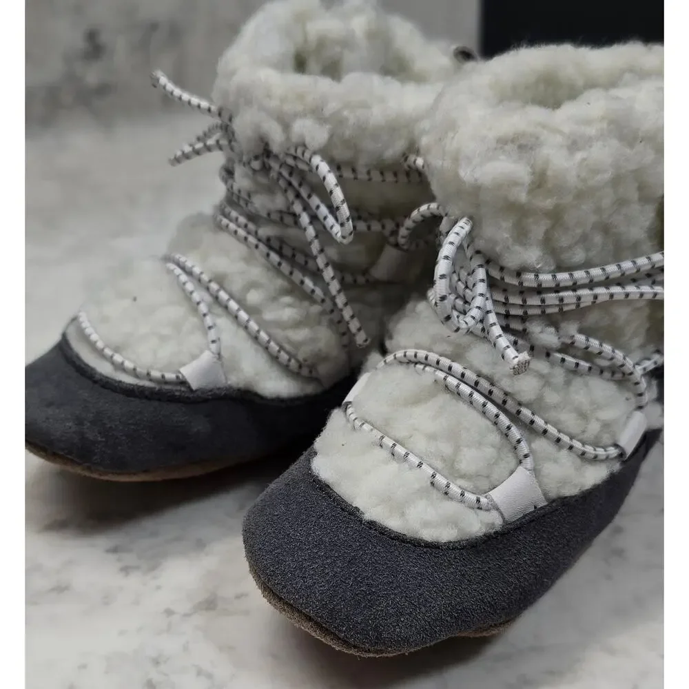 Robeez Faux-fur/lace up/winter boots/Charcoal sherpa/ size 1